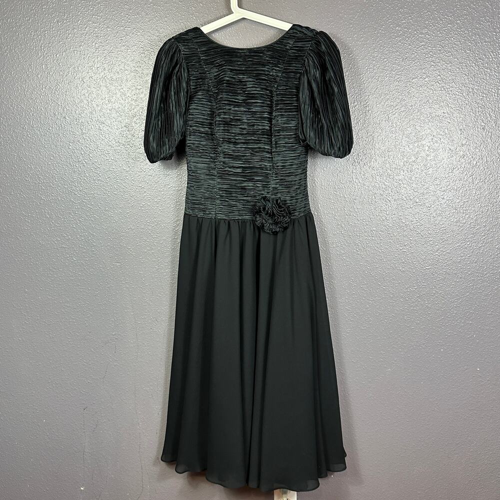 Vintage Union Made Dress Black Size 4 Fit Flare Square Back Prom Goth Witchy